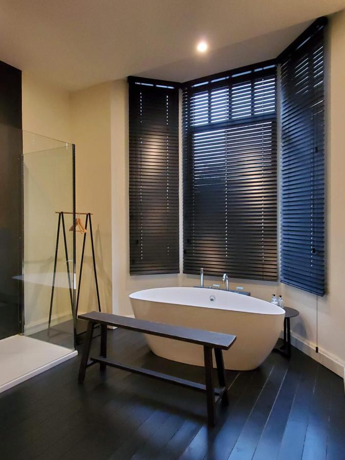 Oyo Bed & Breakfast Kortrijk Eksteriør bilde